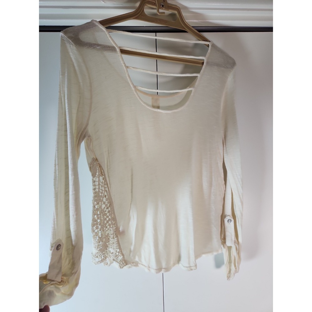 E&M Blouse Women's Small Beige Henley-Long Sleeve Top- Lace Sides- Vintage - Picture 5 of 13